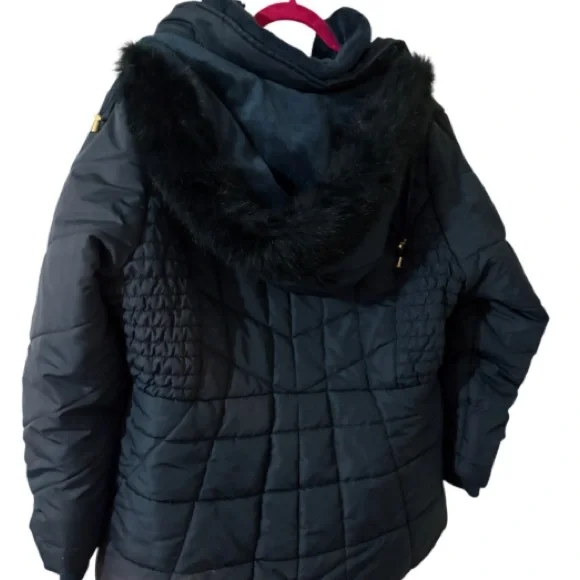 Susan Graver Navy fleece lined Puffer Jacket with fur hood. Size large. - Picture 2 of 2